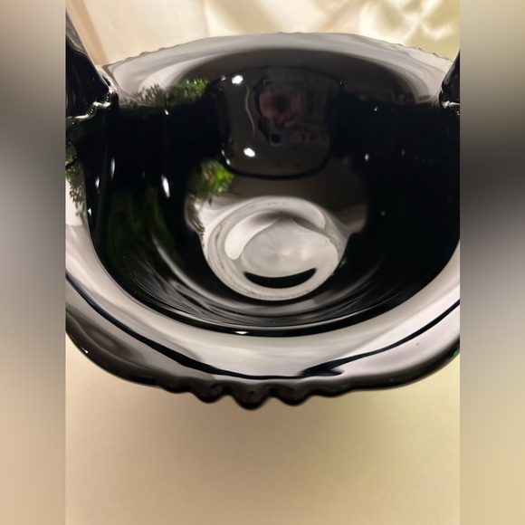 Vintage Large Tiara Black Indiana Large Glass Basket - Picture 5 of 9